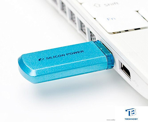 картинка Флэш накопитель Silicon-Power 32GB SP032GBUF2101V1B