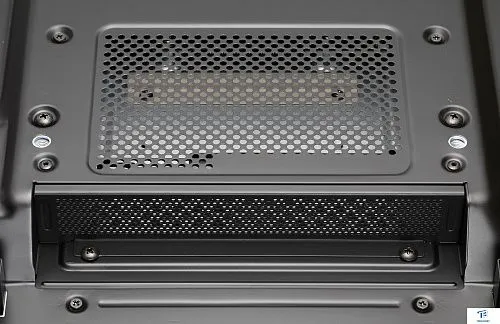 картинка Монитор NEC MultiSync V323-2